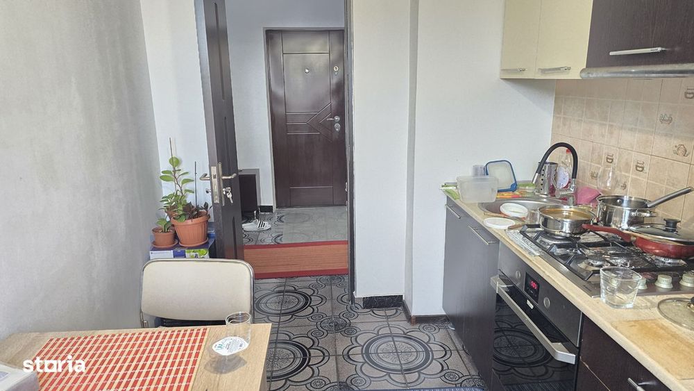 Vand apartament 2 camere decomandat in Deva, zona 22 Decembrie,