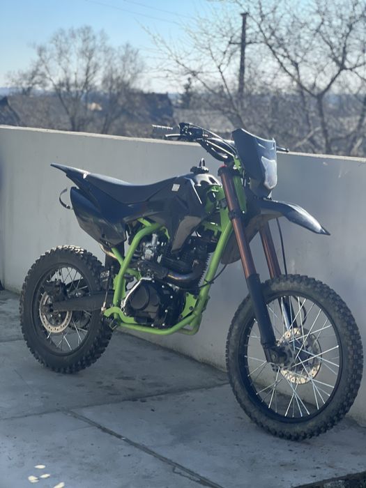 Vând kxd 150 in stare perfectă