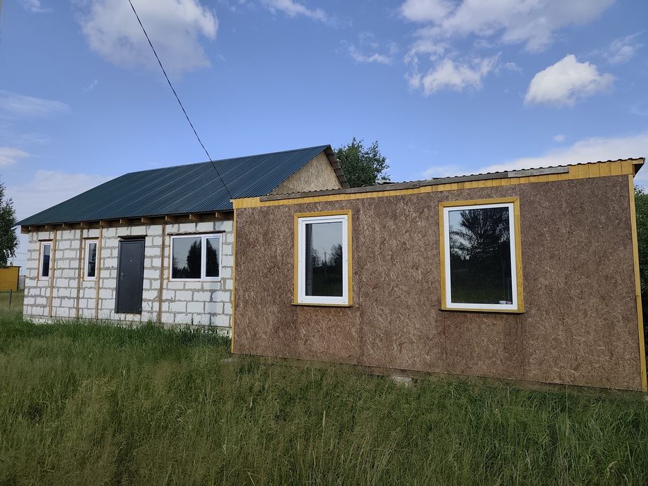 Продам дом + жилой вагончик
