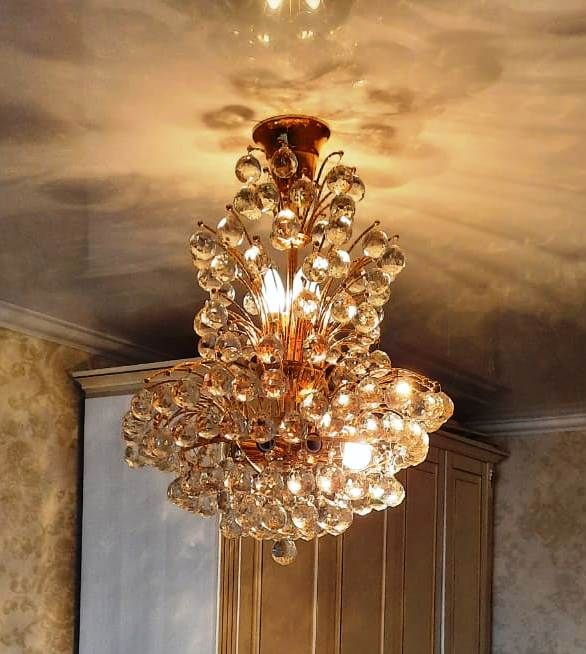 Продам хрустальную Люстру.