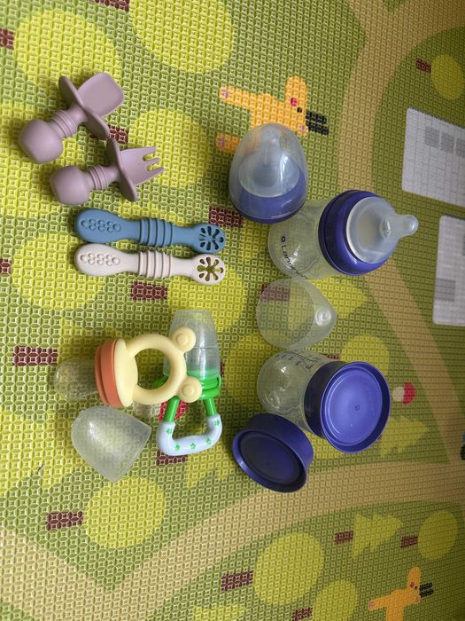 Set 2 biberoane Lansinoh + alte accesorii bebe