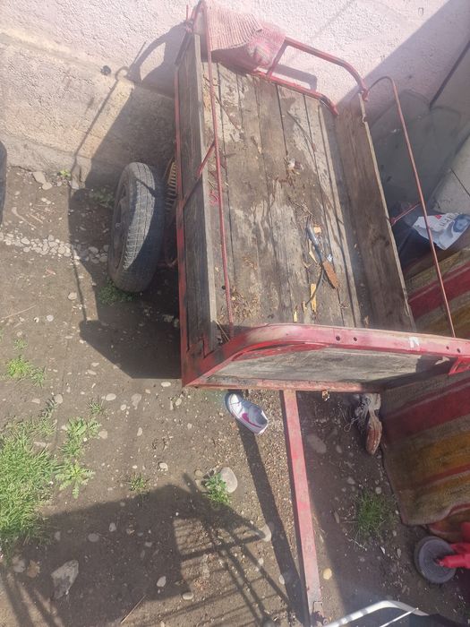 Vând ATV +remorca