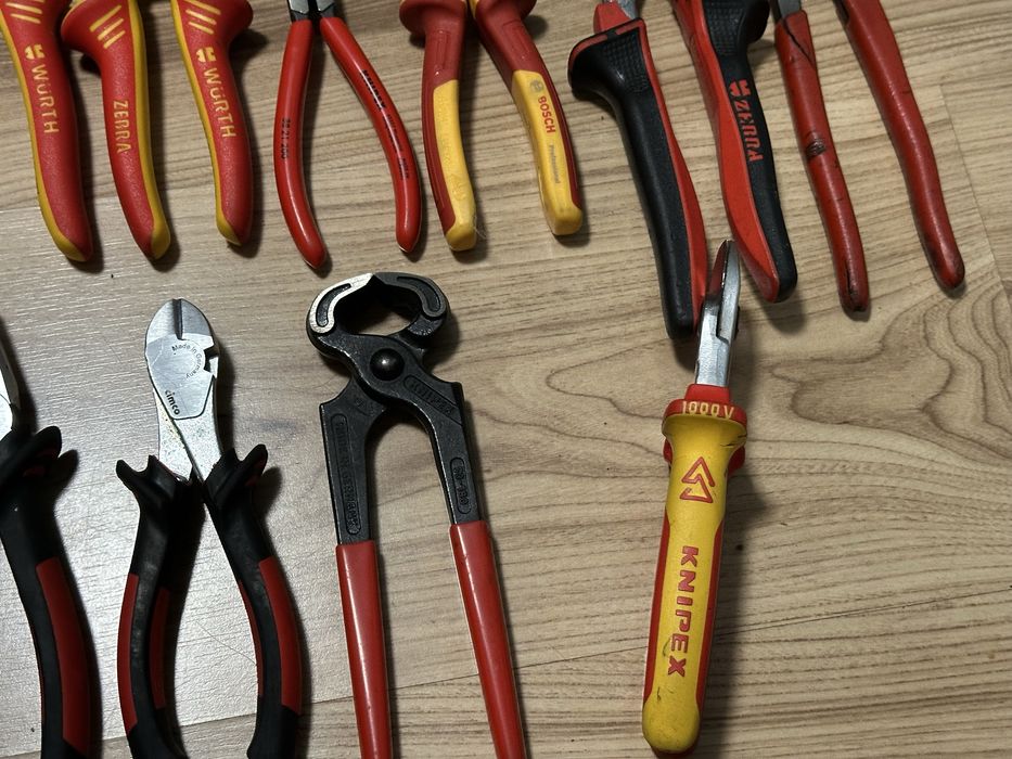 Куфар с инструменти