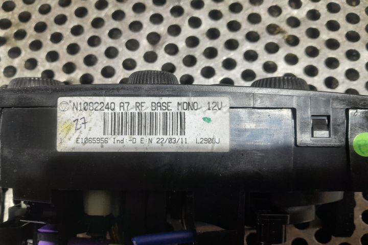 Comanda clima 69910004 69910004 Peugeot 207 prima generatie