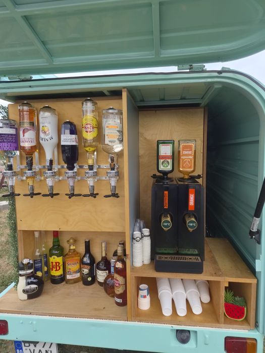 Inchiriez bar mobil pt evenimente