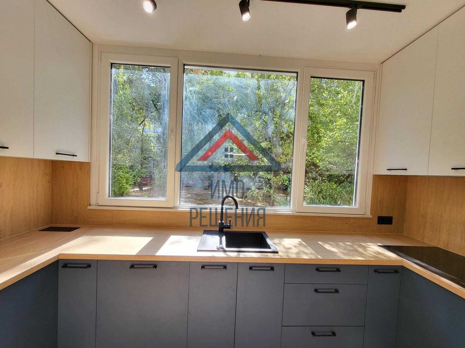 Продава се Тристаен апартамент в София, Борово - 67 кв.м за 3389 €/кв.м - Снимка #2