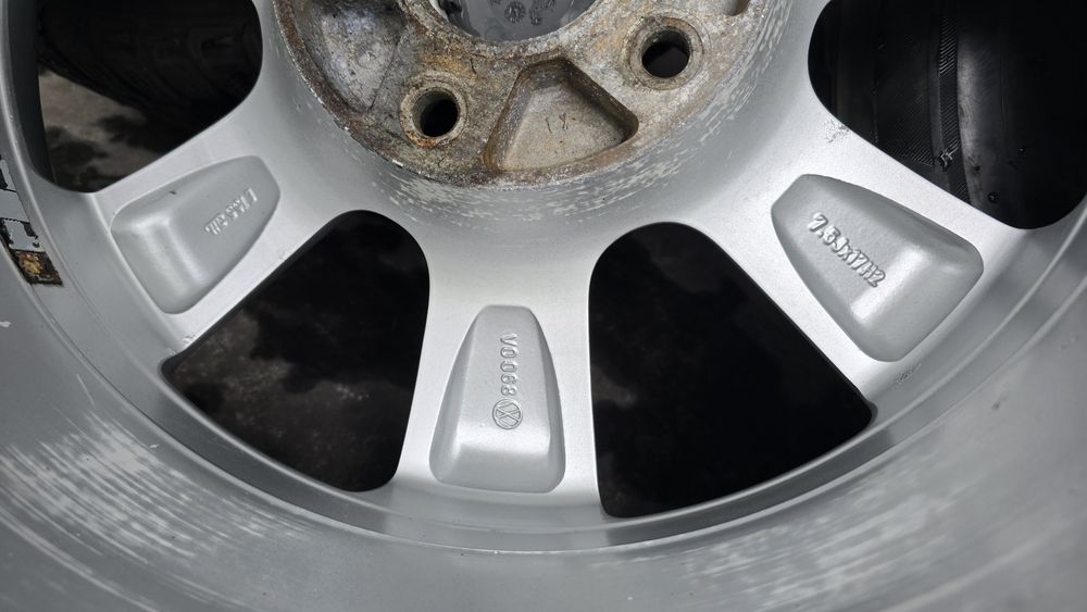 4 jante aluminiu Volkswagen Touareg 17 cu anvelope iarnă