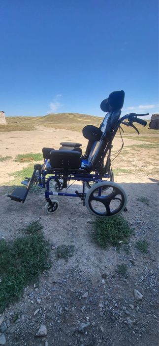 Продам инвалидную коляску