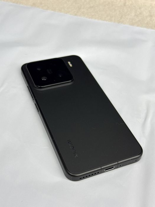 Xiaomi 15 черный