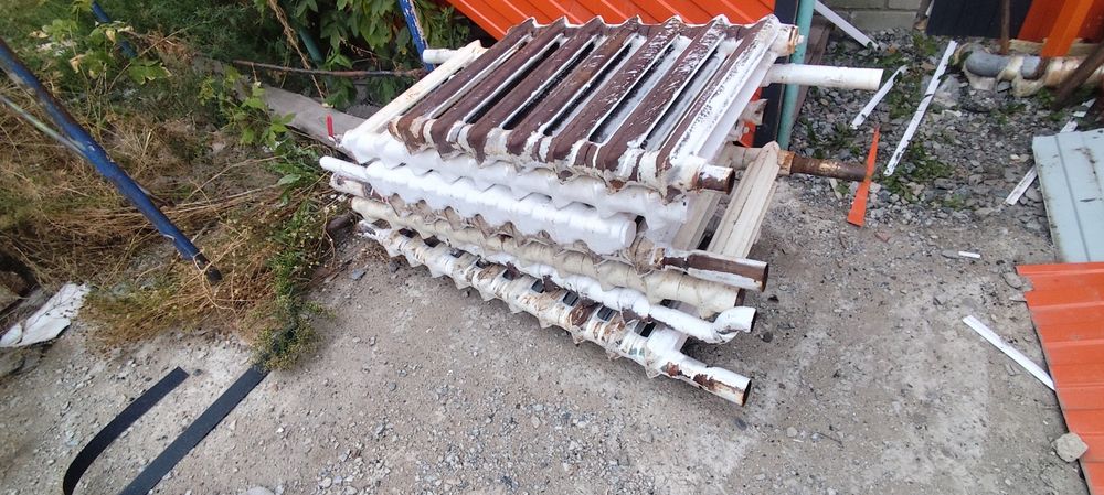 Продам чугунные батарей чистые
