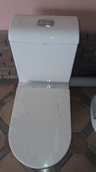 Продаётся Унитаз