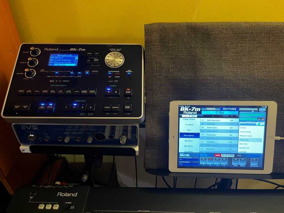 ROLAND BK-7m Аранжор+Foot controler+IPAD AIR+стойка+Транс. куфар