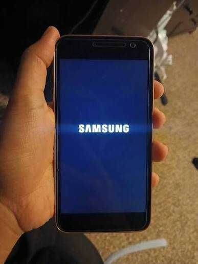 Смартфон Samsung J2 Core Black