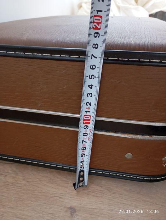 Продавам ретро куфар