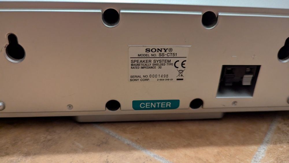 Sistem boxe Sony SS-CS51 si Sony SS-CT51 centru - fara subwoofer