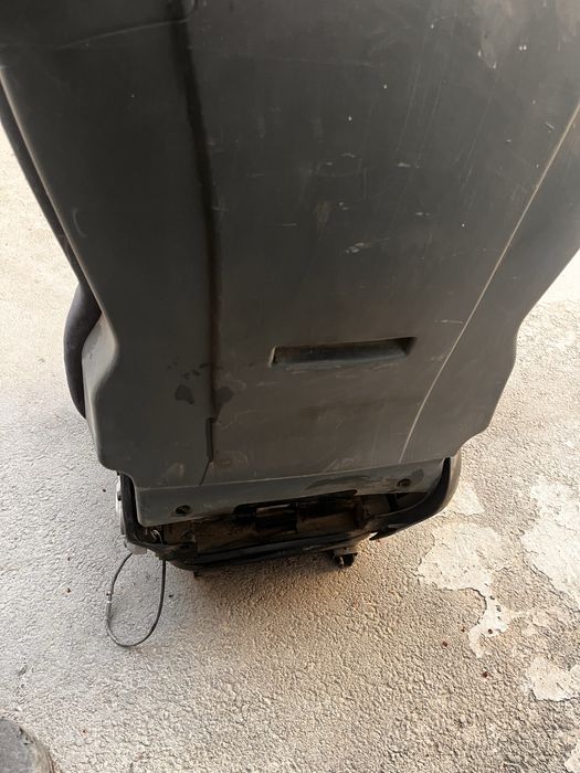 Продам сиденье водительское