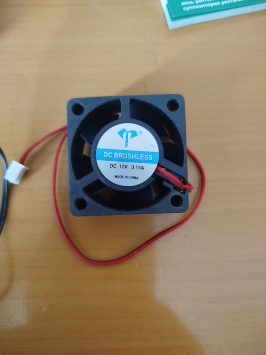 Запчасти для инкубатора и техники