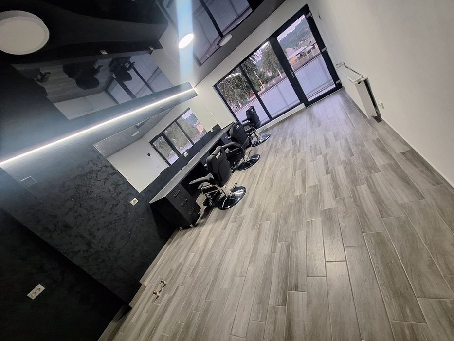 Inchiriez Salon Frizerie/Coafor