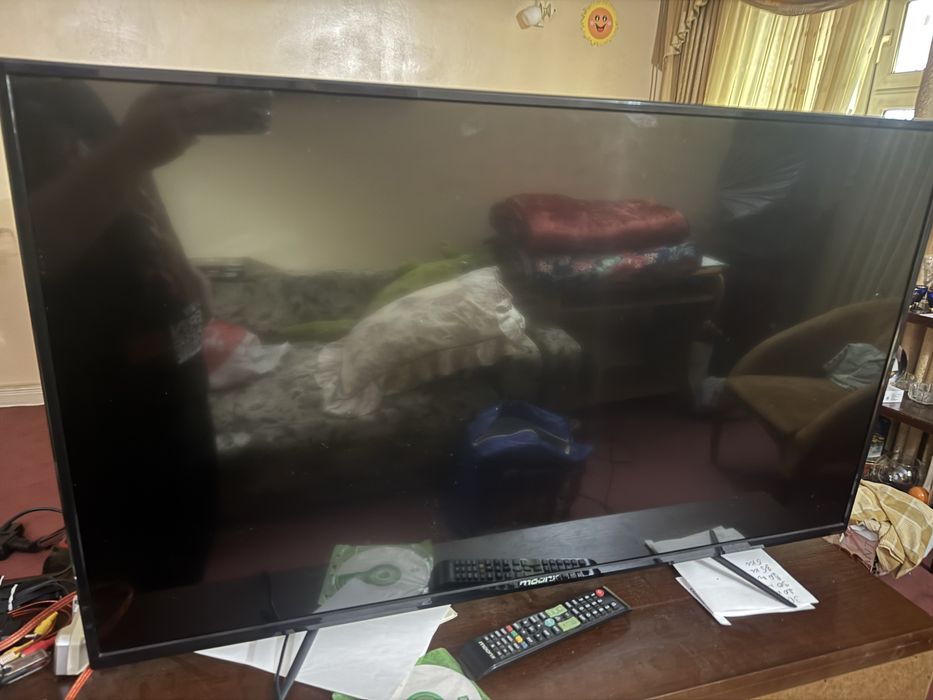 Продаю телевизор не смарт 43 диагональ