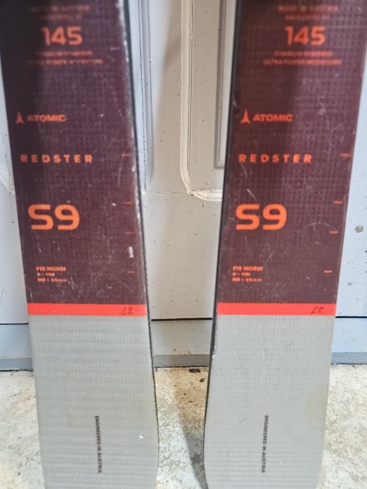 Vand skiuri Atomic S9 FIS 145cm