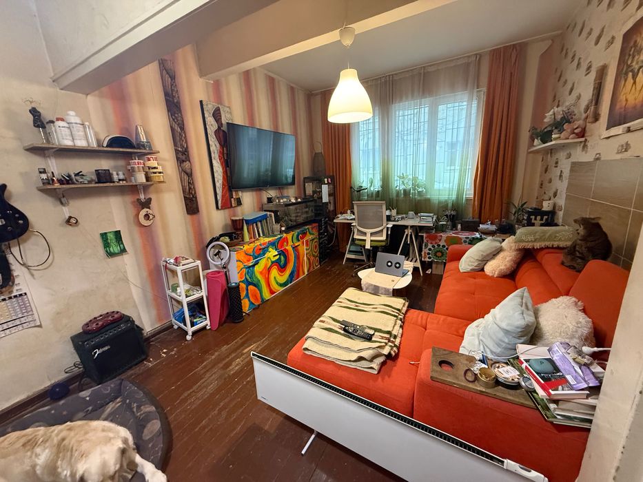 Продавам апартамент до НДК