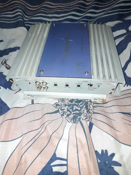Усилвател Blaupunkt