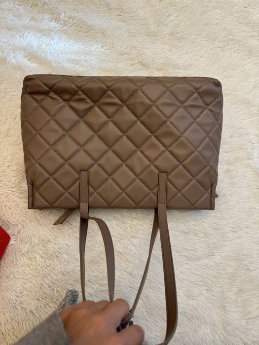 Чисто нова чанта Valentino