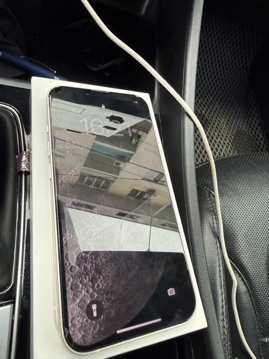 Продам lphone 13