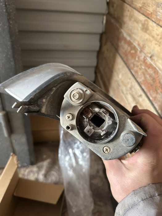 Продам решетку и туманки