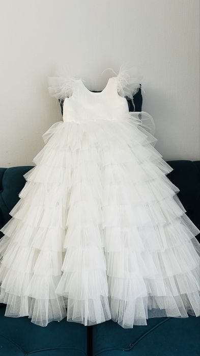 Продам бальное платье, рост 122