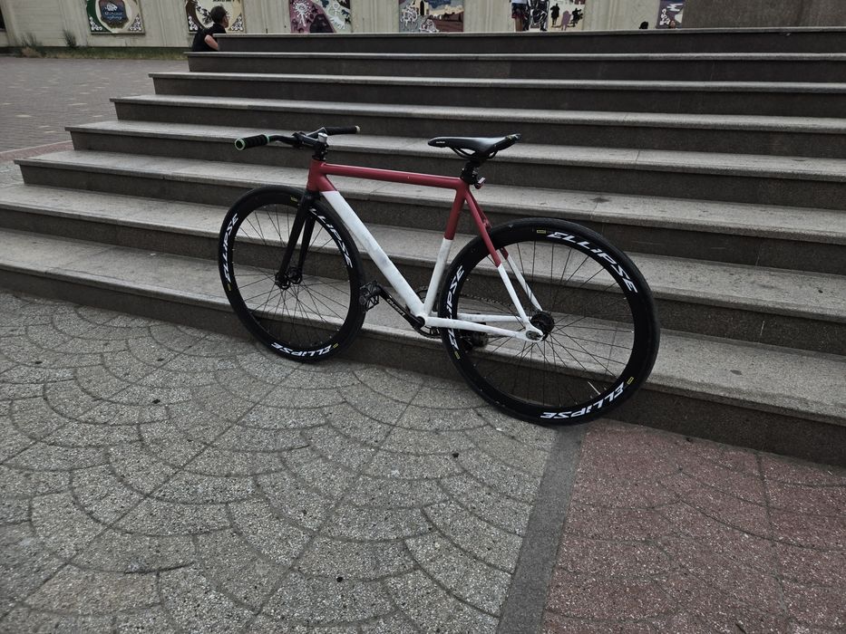 Tsunami Fixed gear