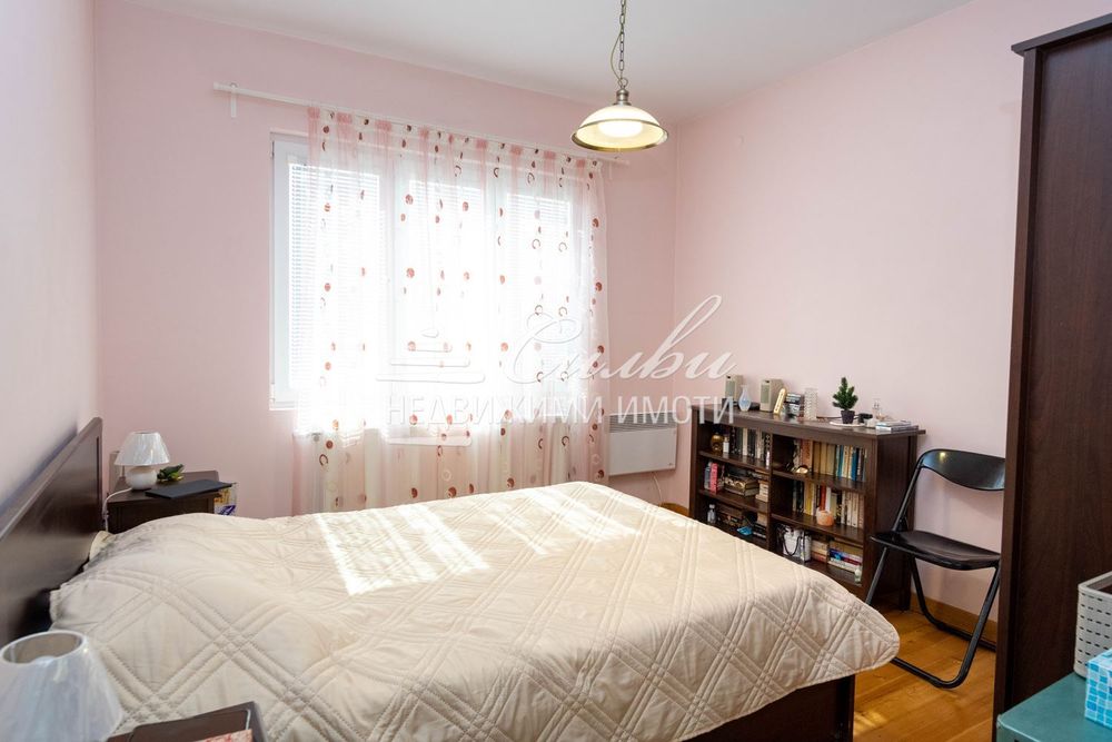 Продава се Етаж от къща в Шумен, Военно училище - 82 кв.м за 1891 €/кв.м - Снимка #4