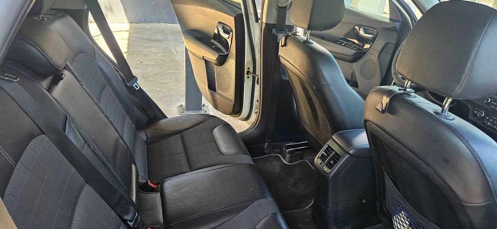 Kia Niro Hybrid Реални 127 000 км. Внос Италия. Втори собственик. Отличен хибриден автомобил с нисък разход.