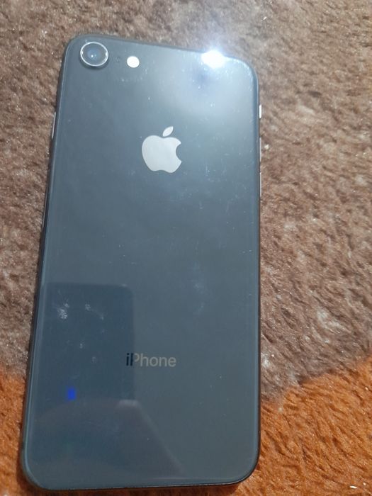 Iphone 8,fără garanție