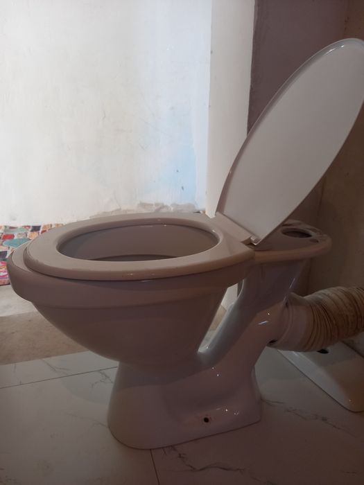 Унитаз в хорошем состоянии