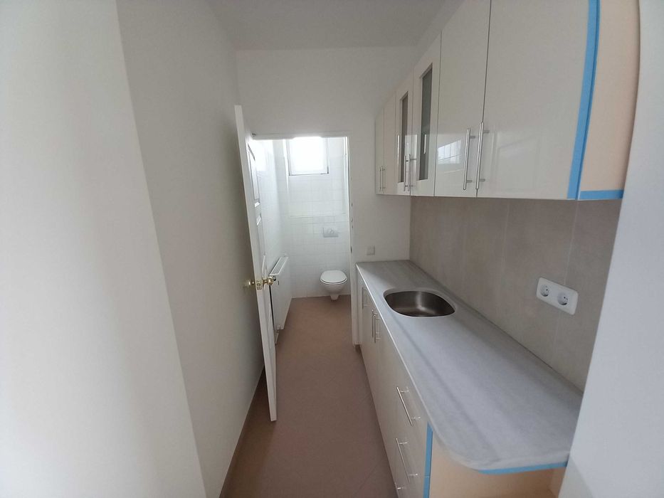 Дава се под наем Промишлена сграда в Разград, Бели Лом - 2765 кв.м за 5000 € - Снимка #5