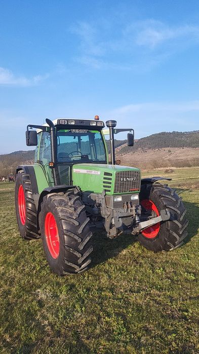 Vând Fendt 515 C