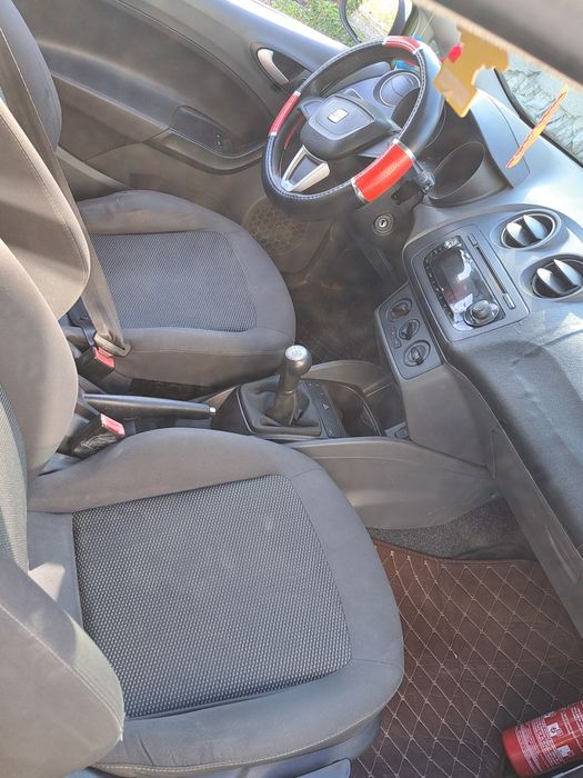 Vând sau schimb seat ibiza