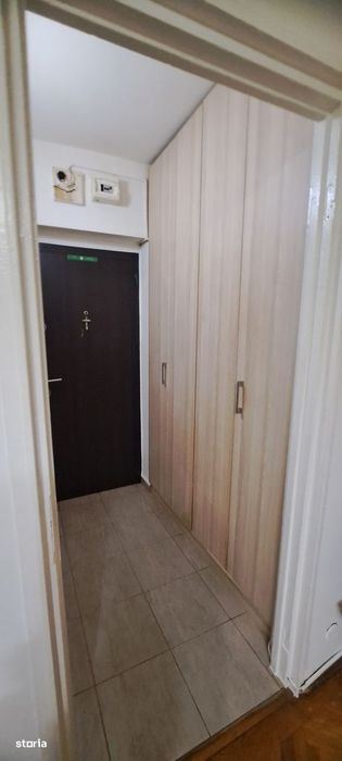 Costin Georgian metrou, garsoniera. parter/10