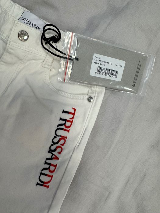 Оригинален панталон Trussardi, нов