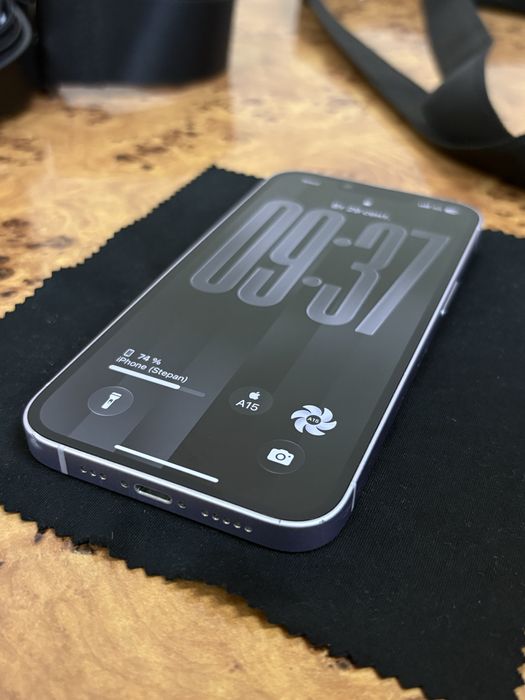 iPhone 14 в хорошем состоянии