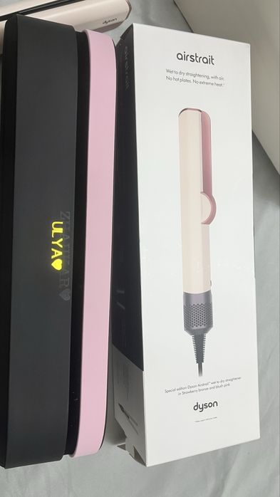Dyson Airwrap розового цвета