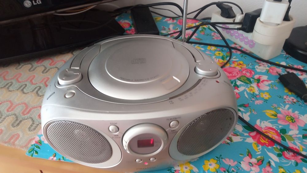 CD Player, Portable radio