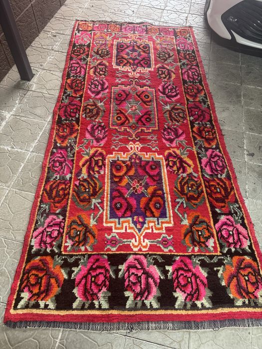 Продам ковры в хорошем состоянии