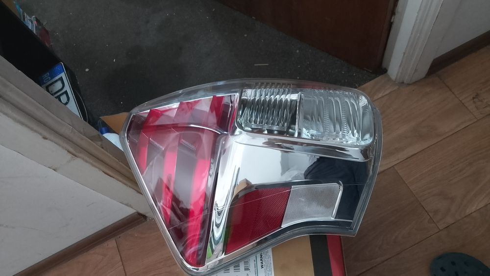 Lampa stop Toyota prius plus piese caroserie Toyota produs plus