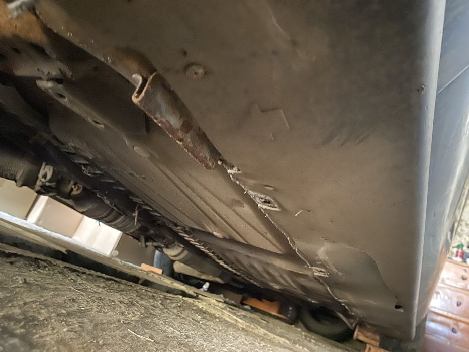 Продам Гараж + Машина