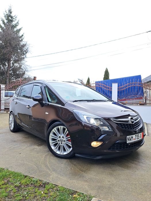Zafira Tourer 7 locuri 2012 Automata motor 2.0 Diesel 165 cp Fulll