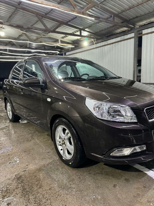 Nexia 3 avtomat sotiladi srochni