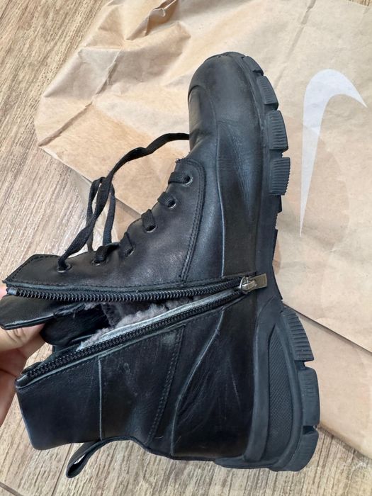 Черные ботинки ETOR