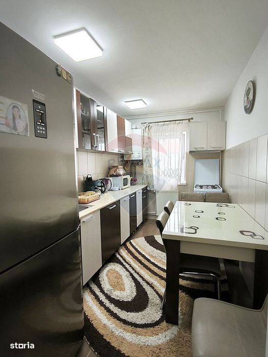 Apartament 3 camere decomandate gata de mutat | Vitrometan–Str. Vaslui